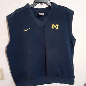 Nike Men's Michigan Wolverines Sweater Vest in Size XL